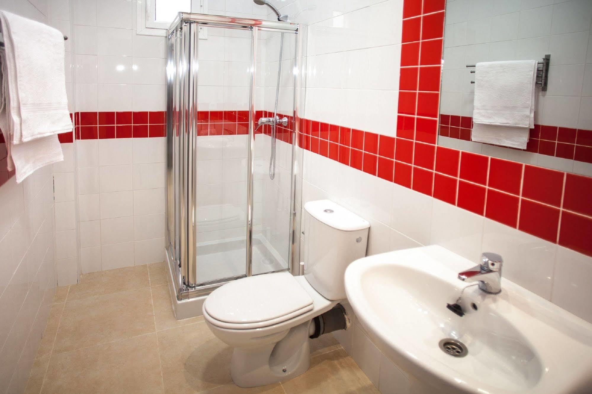Reservaloen Plaza Del Salvador Apartment